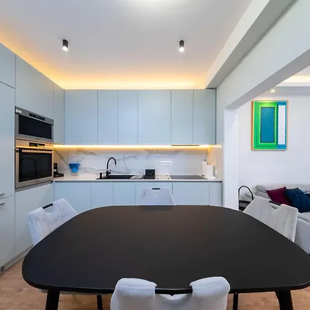 Modern 2br In The Heart Of The Lejlighed Sofia