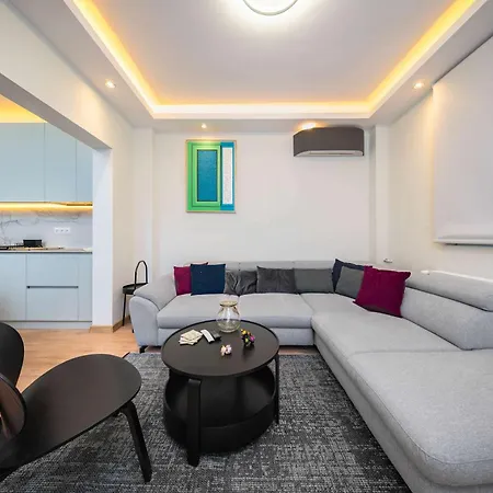 Modern 2br In The Heart Of The Sofia