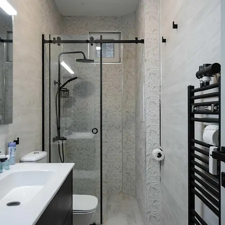 Appartement Modern 2br In The Heart Of The *