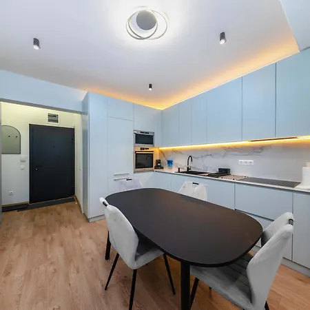 Modern 2br In The Heart Of The