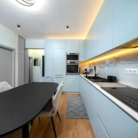 Modern 2br In The Heart Of The Appartement